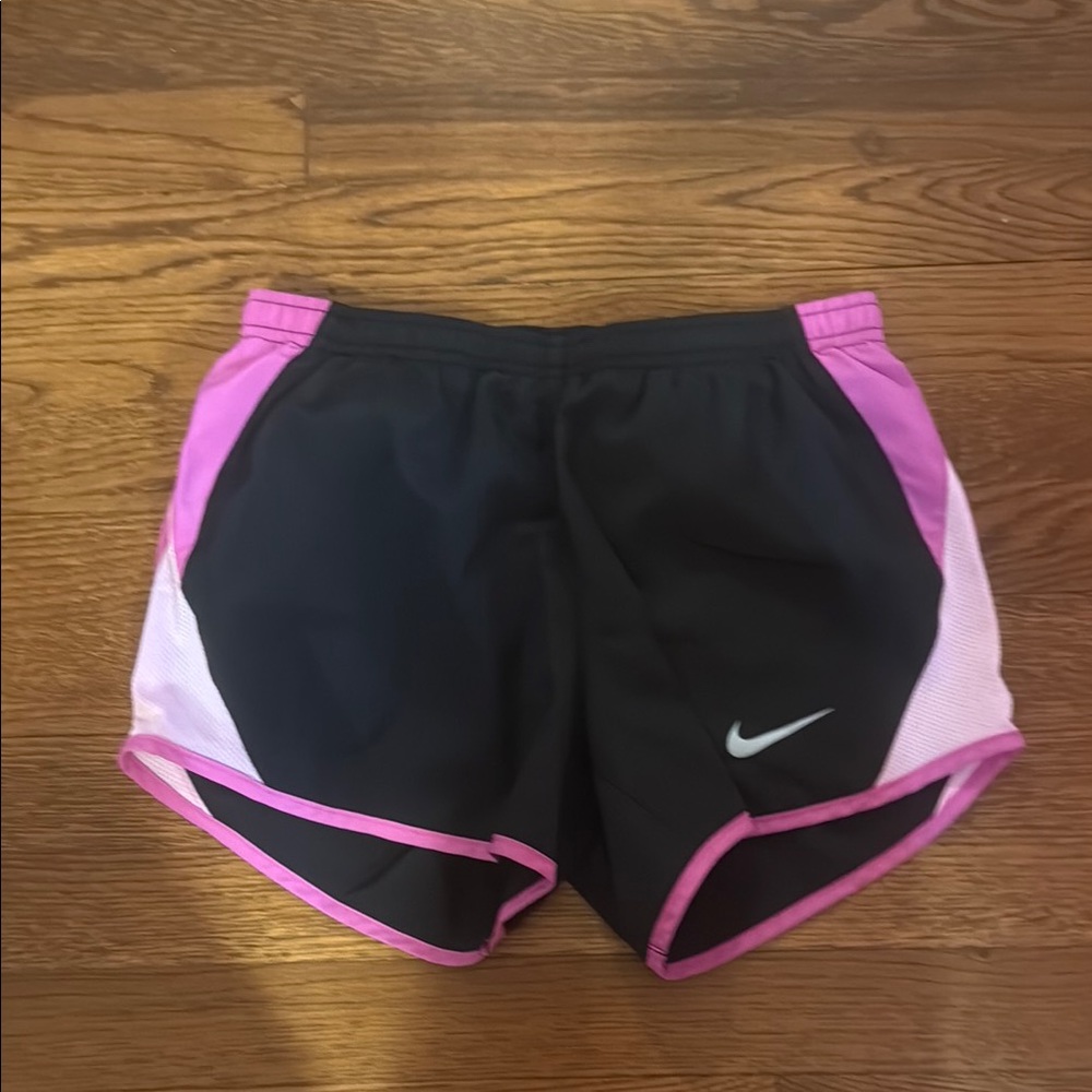 Nike Women's Athletic Shorts Black and Pink